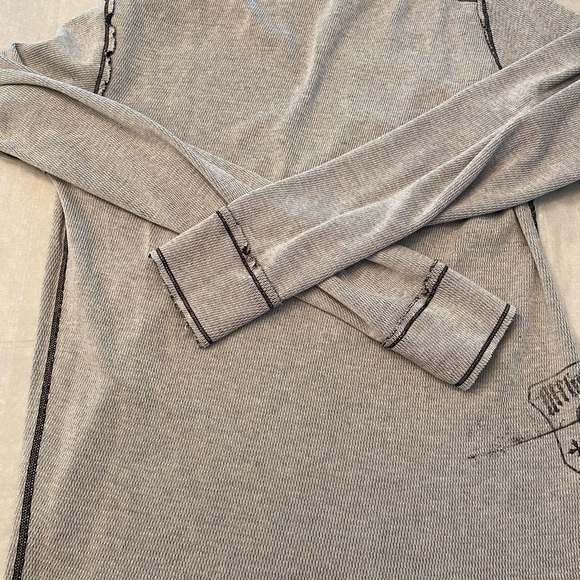 Affliction Mens Distressed Grunge Sweater- 2XL Reversible Dark vs Light Gray - Picture 10 of 12